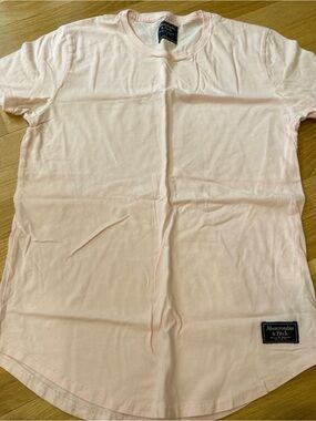 Abercrombie & Fitch Pale Pink Crewneck Tee